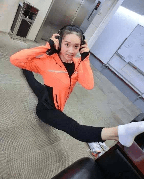 网评中国体坛美女运动员排行榜,群芳斗艳,中国女排无人进入前五