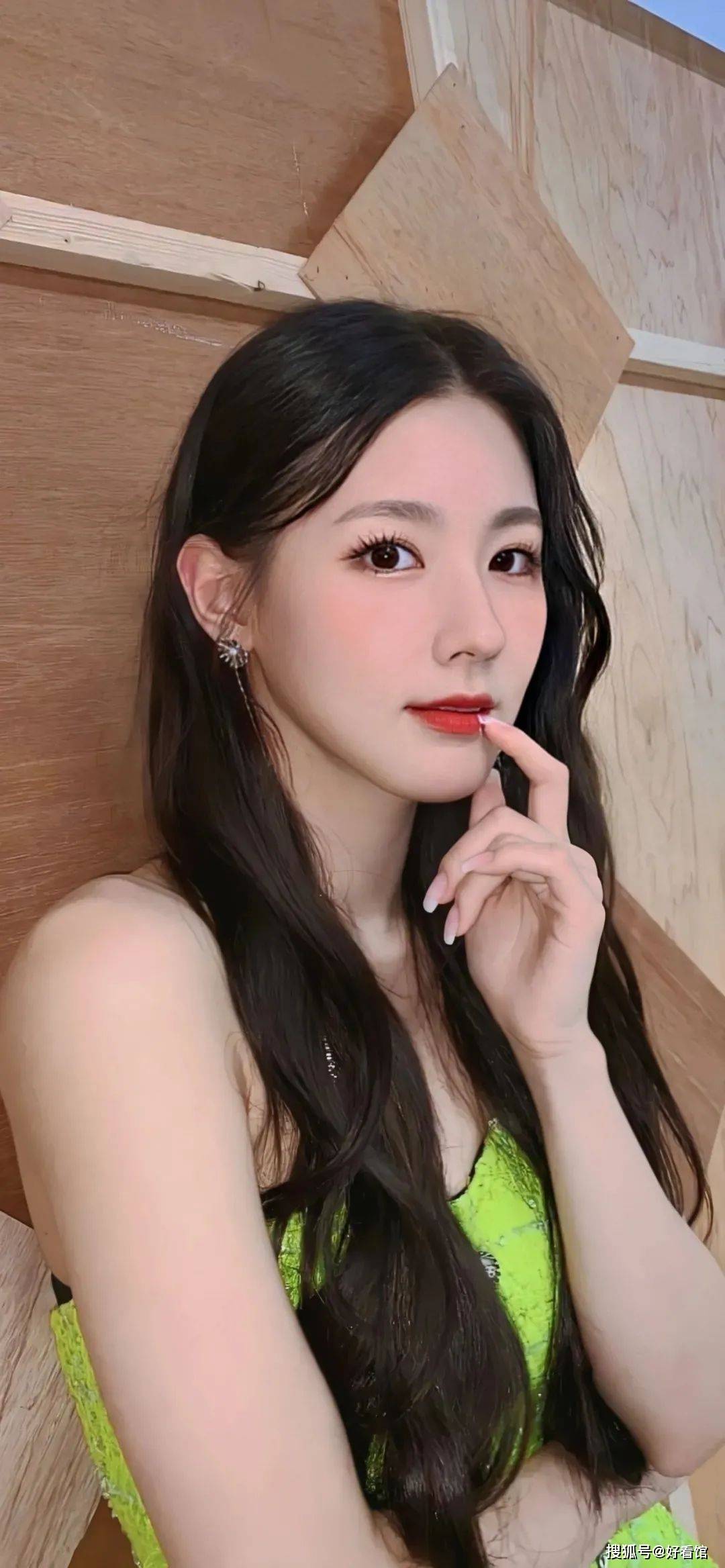 赵美廷壁纸 壁纸高清全屏 简约 唯美 美女壁纸4k全面屏 赵美廷图片