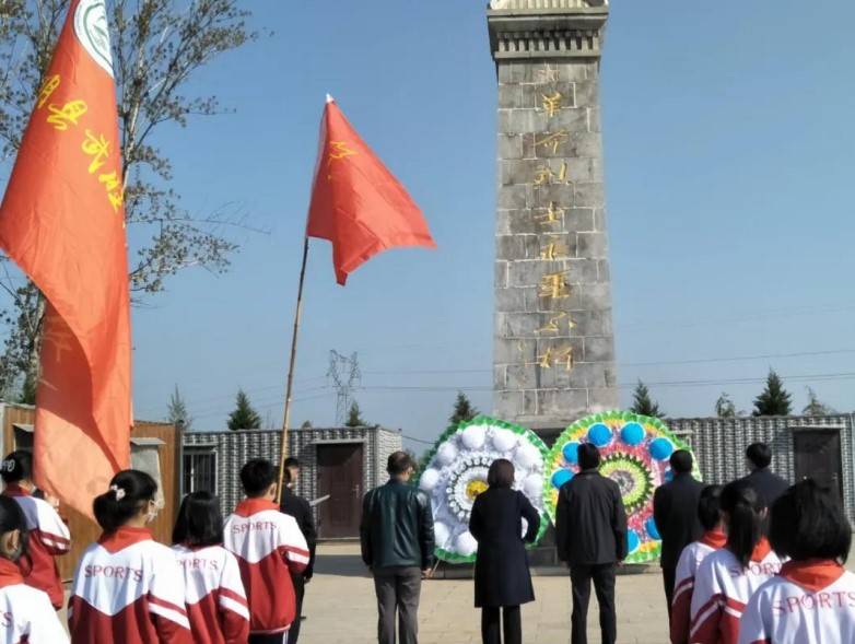 东明县武胜桥镇组织开展清明节祭奠革命烈士活动