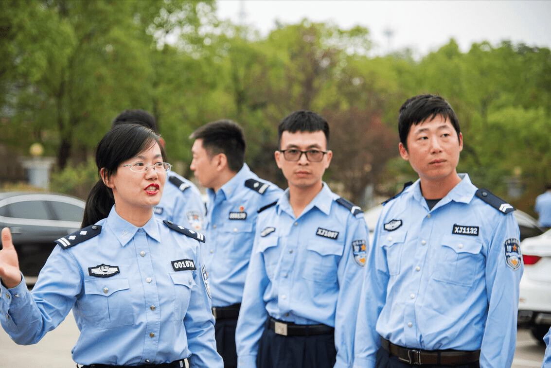 原创同是公安穿警服辅警和协警之间看似相同其实差距真的很大