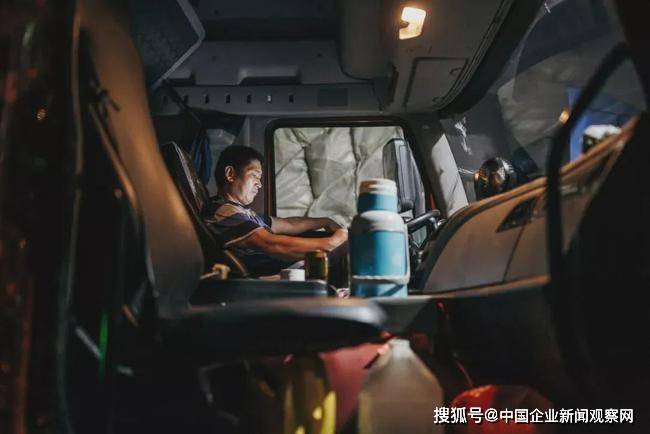 资料显示,中国目前约有3000万名卡车司机,粗略估计,至少也有2000多万