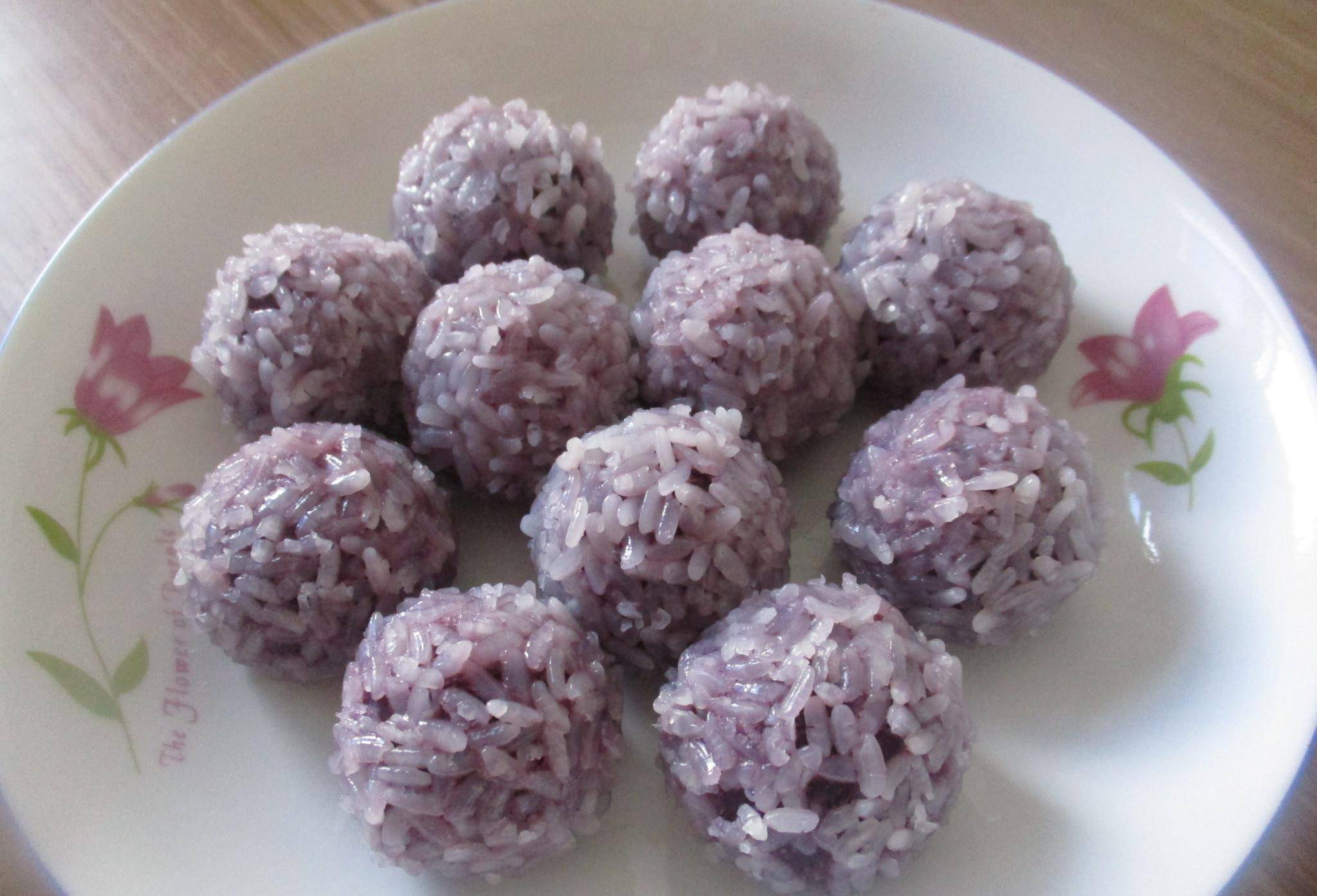 糯米和紫薯上锅简单一蒸,做出好吃又好看的紫薯球,新手0失败
