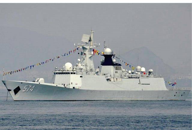 到今年2月最后两艘056a护卫舰南阳号,商丘号服役,中国海军一共服役了