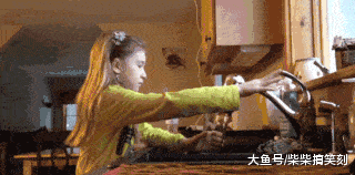 开心一刻:前妻结婚我随礼给了1000,生孩子我又给了5万