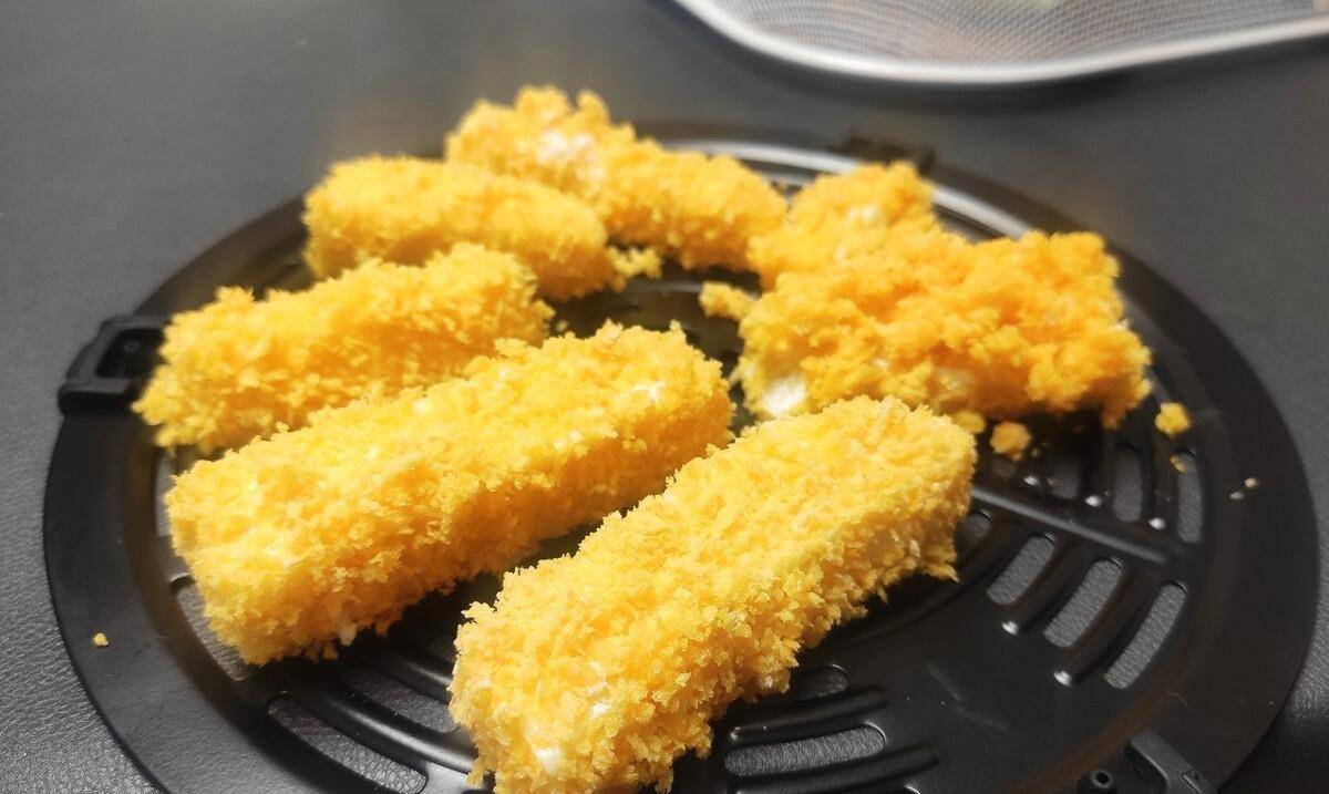 家里喝不完的牛奶,试试做成脆皮炸鲜奶,外脆里嫩,奶香味浓郁