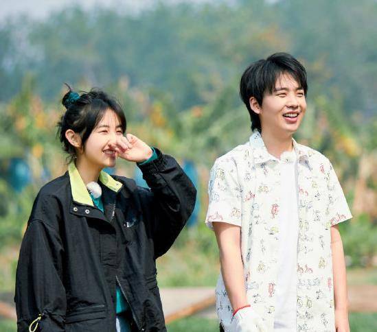 从蒋依依到孟非女儿,绯闻恋情下,郭麒麟哪还需要德云社证明身价