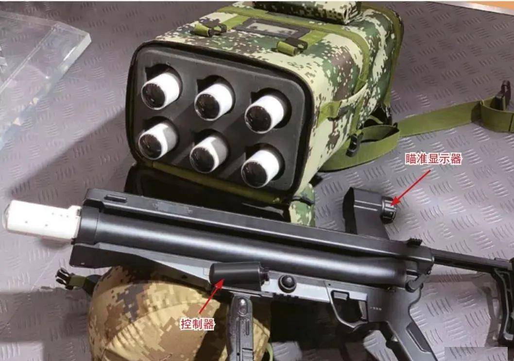 微型导弹qn202步兵手里的暴力武器一次可携带6枚