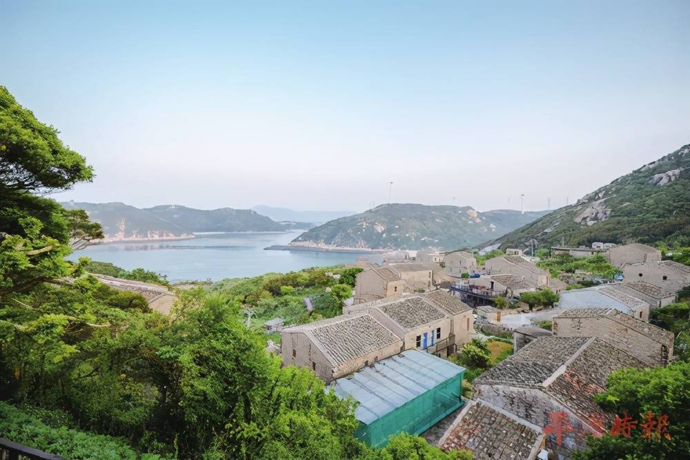钟门村美丽的山水和古石厝