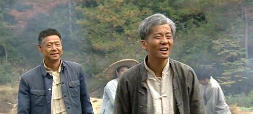 "向前看,往前走",现实版《活着》,10年后大爷现状如何