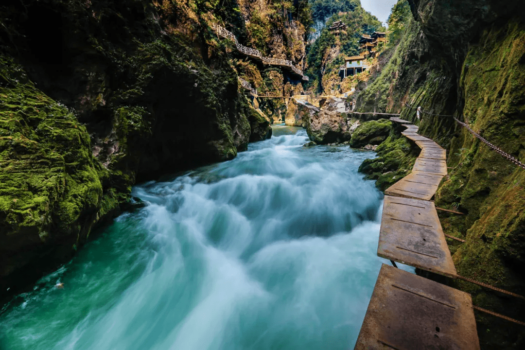 铜仁大峡谷,山水立江湖_景区