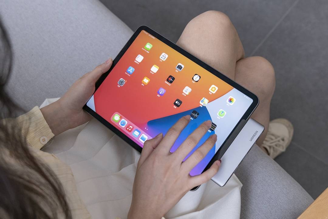 为什么?我买完 ipad pro 2021 款后:女朋友哭出了声!_macbook