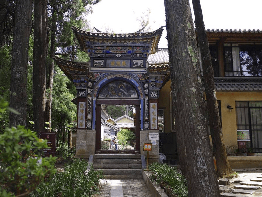 大理苍山藏着千年感通寺和寂照庵