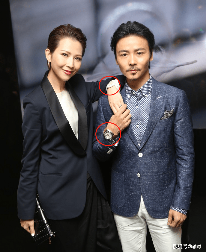 明星们佩戴什么情侣表