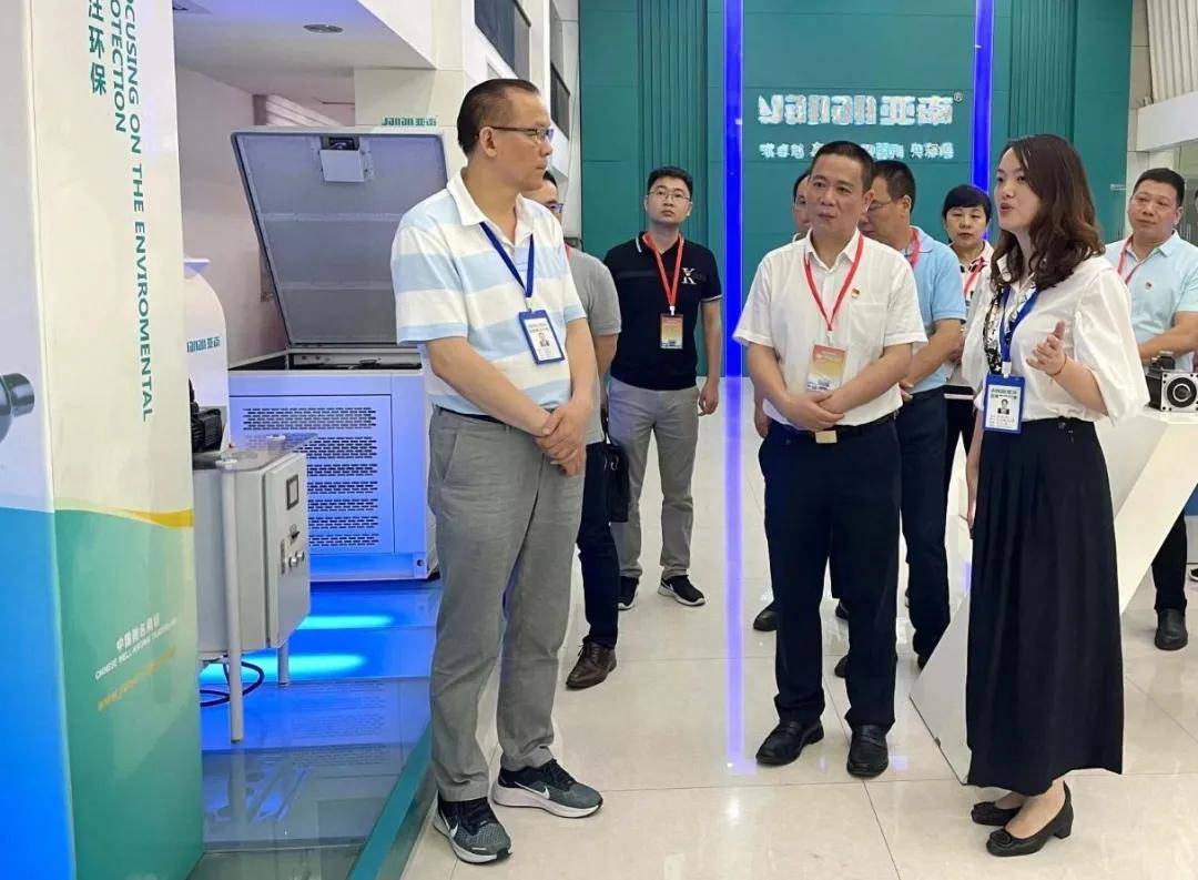 福建宁德东侨开发区党工委书记雷祖铃一行莅临亚南集团走访调研