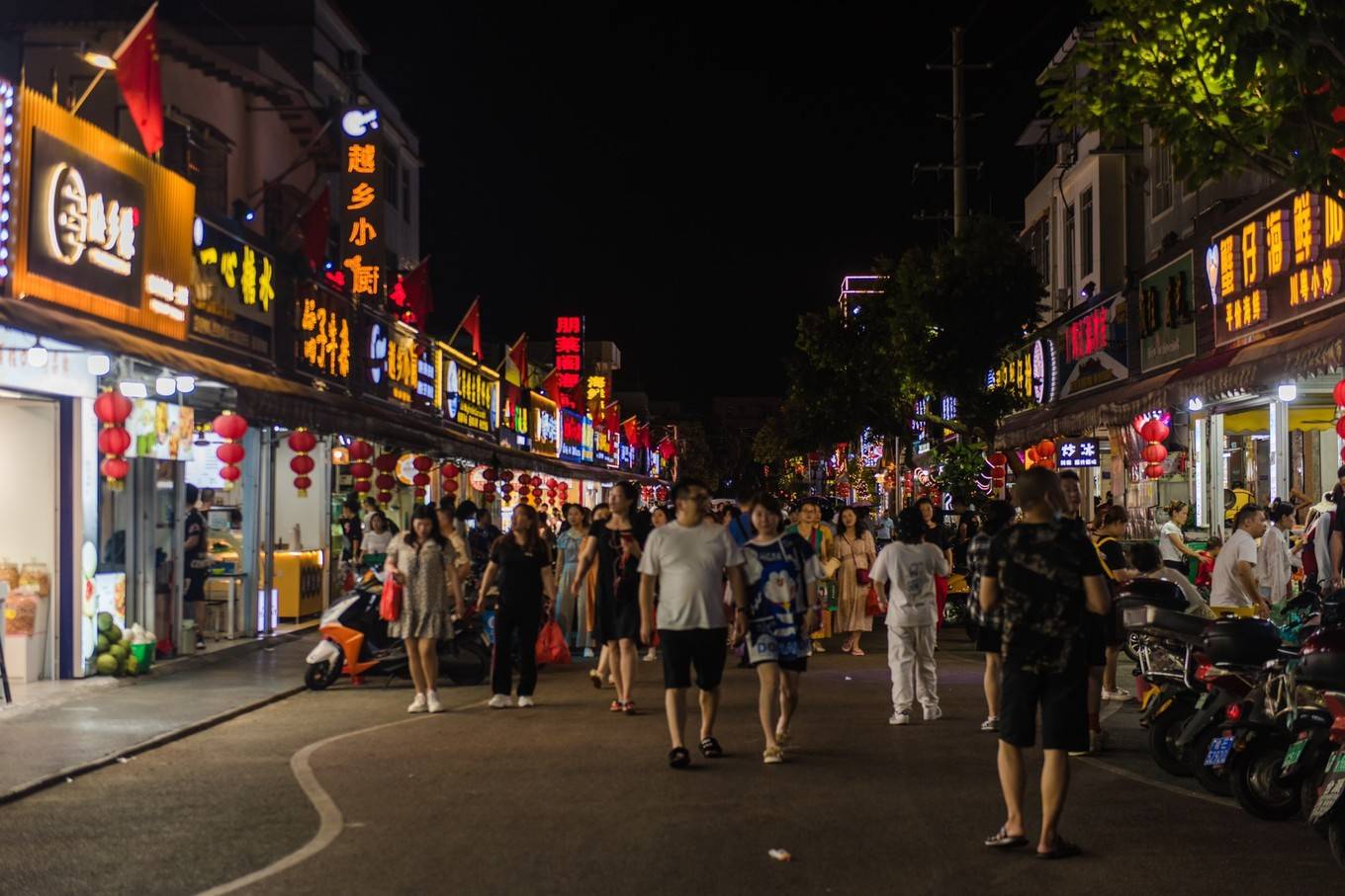 北海怎么玩去老街看中西合璧骑楼式建筑再到侨港风情街看一场醉美晚霞