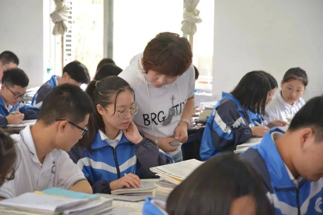 湘潭凤凰中学2021招生资讯