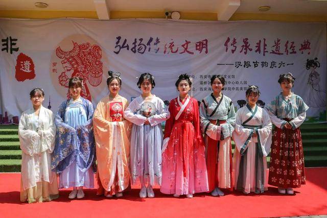 西安海棠职业学院中医美容博物馆参加汉服古韵庆六一活动