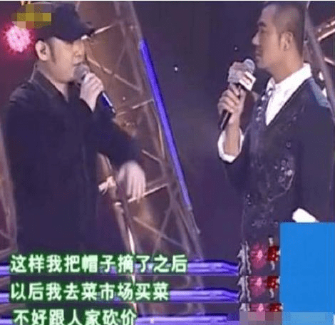 有种"差距"叫摘下帽子的刀郎,网友:确定这是同一个人?