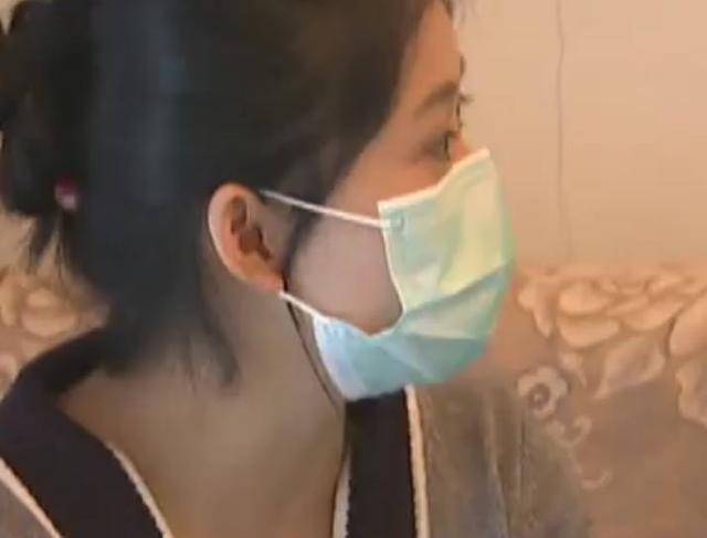 少妇身穿透视睡衣,跟前夫独处一室,丈夫:当我是傻子?