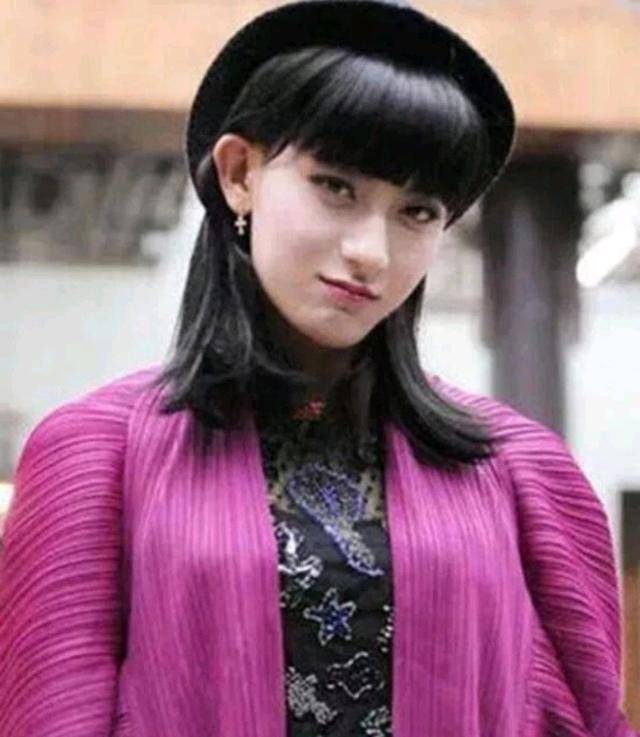 黄子韬女装上线,比女孩子还亮眼,《萌探》这期太搞笑了