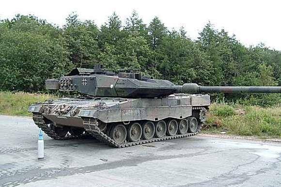 原创豹2a4型坦克