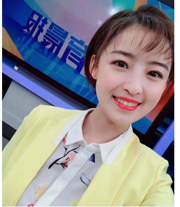 央视主持人杨茗茗,深夜发文宣布离职,原因是母亲患癌需要陪伴