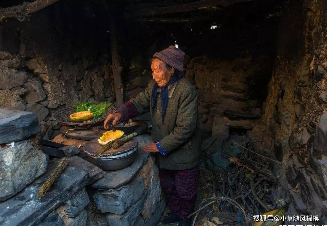 贵州贫困山区留守老人