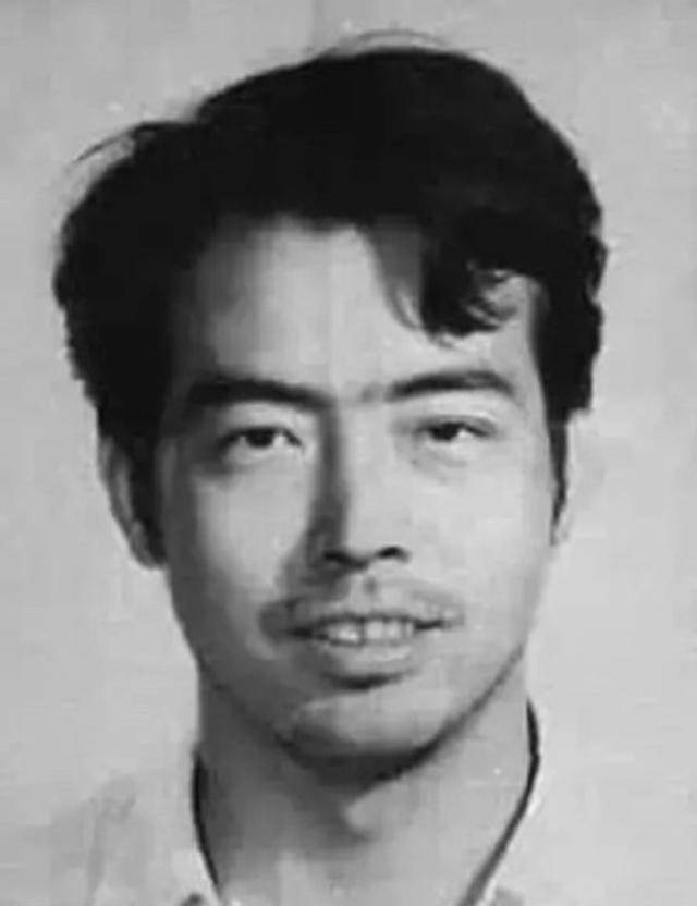 原创陈凯歌的负心情史,抛弃同居6年"准媳妇",靠才华征服了6个女人!