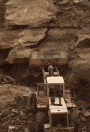 爆笑gif搞笑趣图滑稽动图可怜的鸡蛋呐