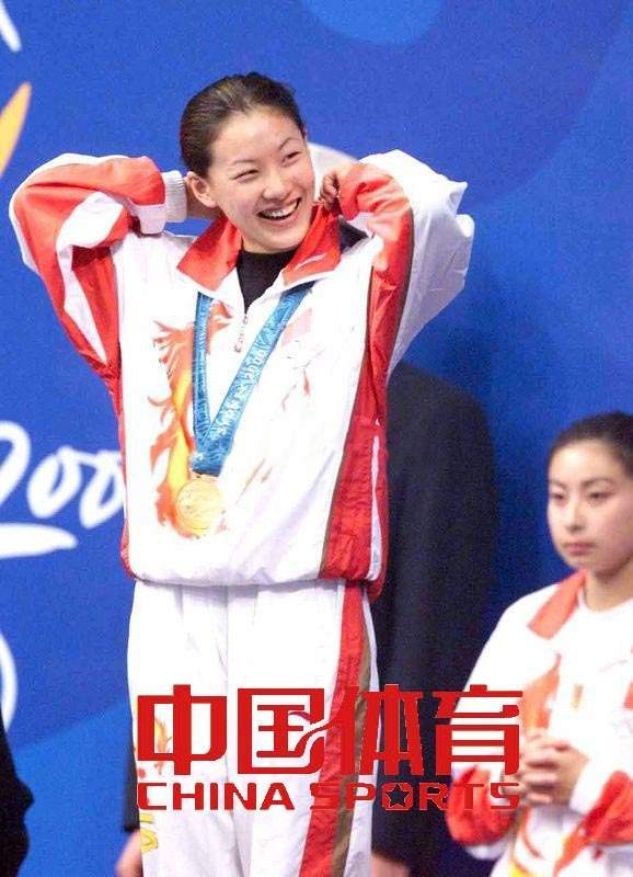 原创4夺奥运金牌,嫁大26岁的富豪,"跳水女皇"伏明霞如今咋样了?