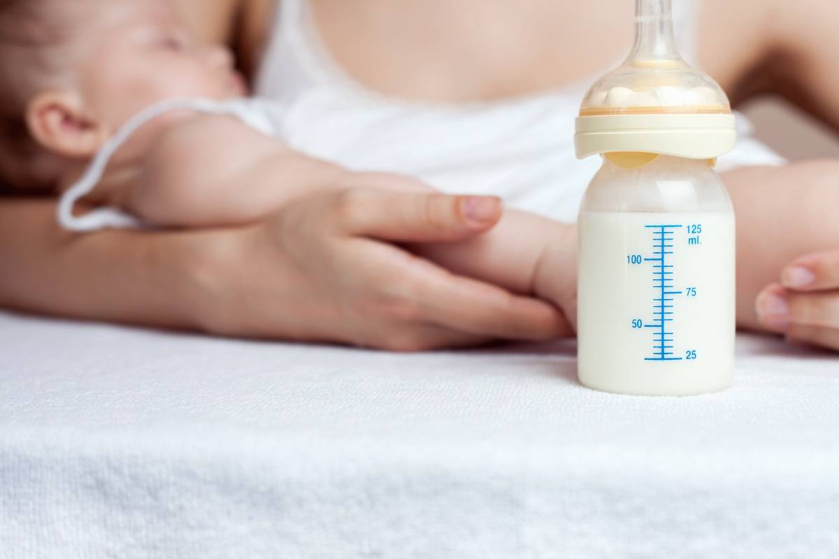 坚持母乳喂养好处多,不仅宝宝健康,宝妈还可以预防这几种疾病