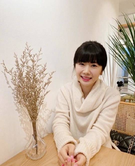 江宏杰晒照为2岁儿子庆生,福原爱未现身,父子紧紧相拥