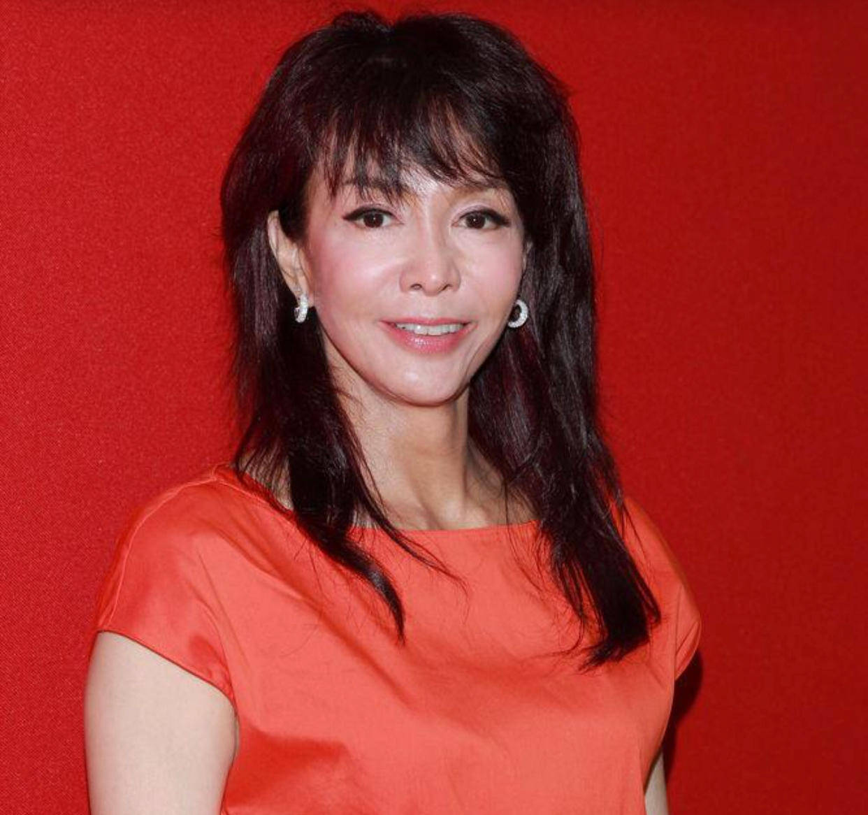 原创10位"优雅老去"的女星,与整容脸绝缘,年龄越大越有气质