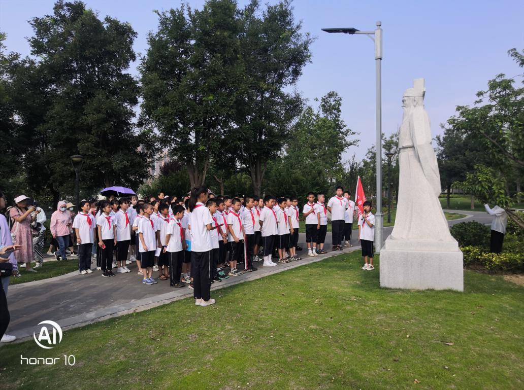 濮阳市油田第十中学小学部开展"卫风园"研学活动