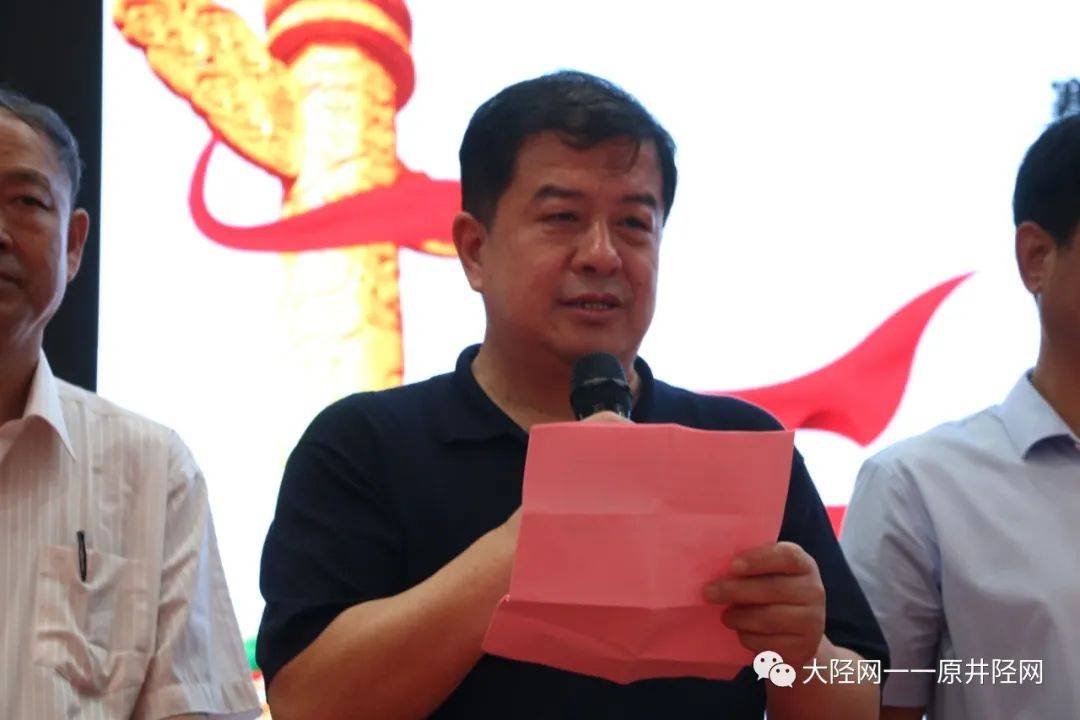 河北国升集团董事长,石家庄市乒协副主席霍国生致欢迎辞.