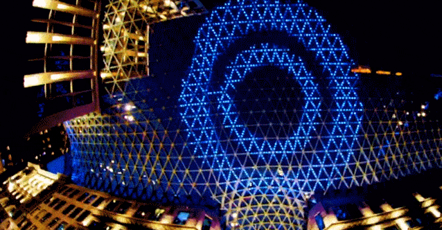 12000盏炫彩灯齐亮上海