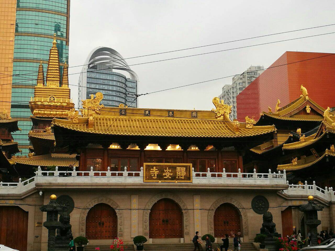 影响力作为是全国重点寺院,静安寺在受到了保护之后,它在我国也显示