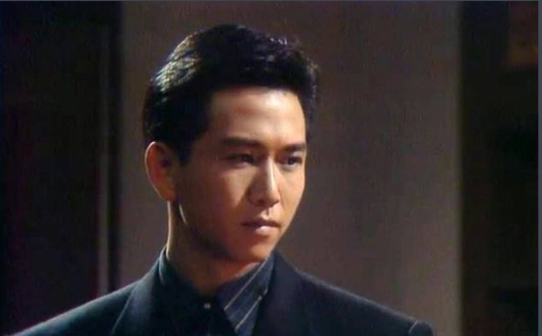 原创渣男与小鲜肉并存三婚两离过气了不得不承认55岁温兆伦近照