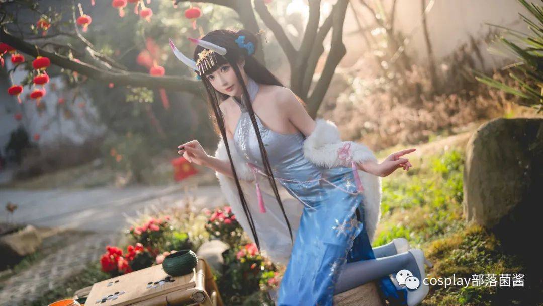 cos:碧蓝航线能代冬雪沁香cos正片@南宫