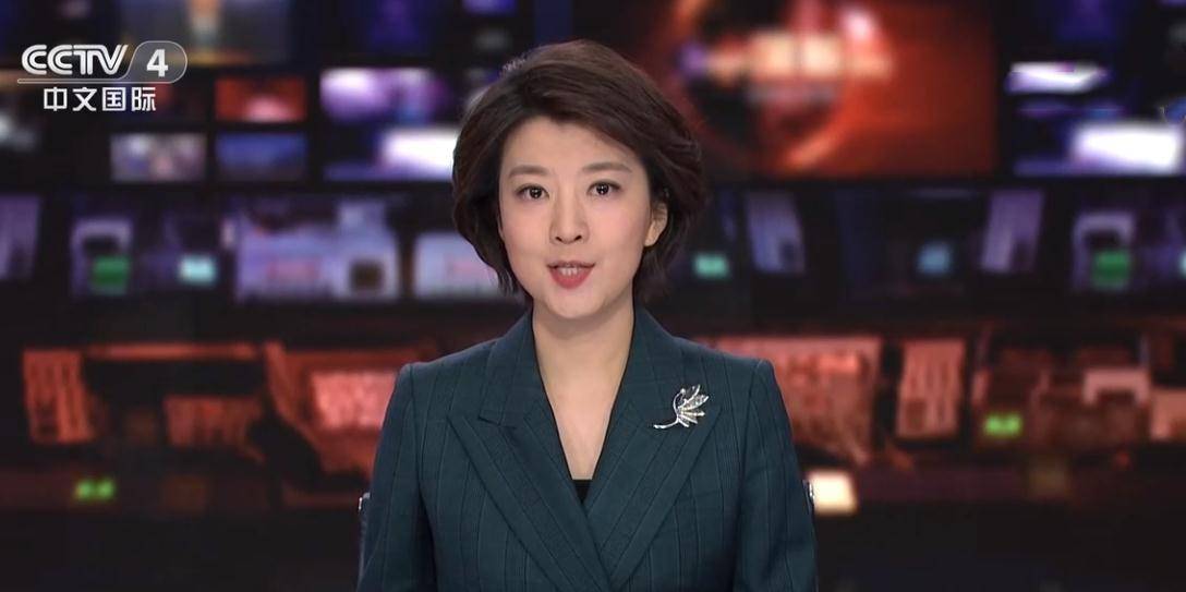 原创央视新面孔崔爽被重用典型新闻播音腔整体能力被看好