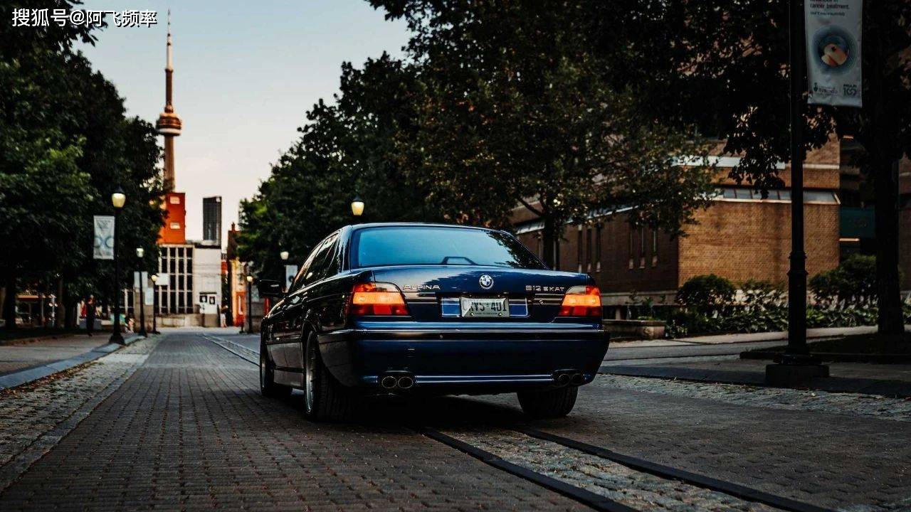 90年代宝马颜值巅峰 1998年e38 alpina b12 5.