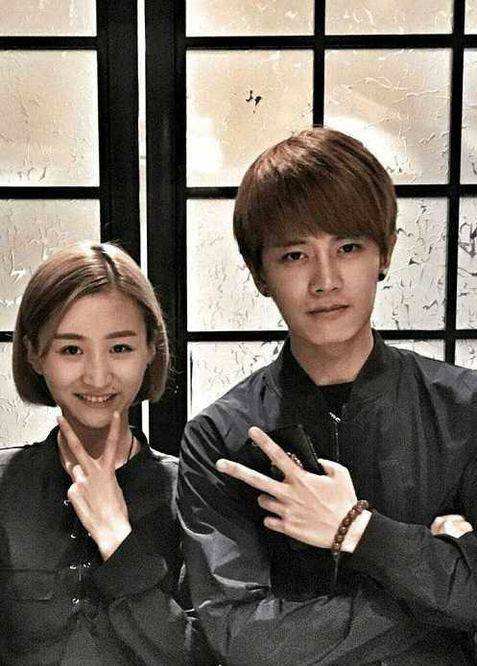 后经过经纪公司确认,任嘉伦早已和聂欢成婚.