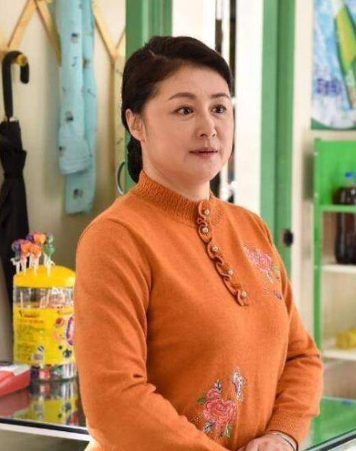 50岁"谢大脚"于月仙去世,车祸原因是撞上骆驼,一生无子太悲惨