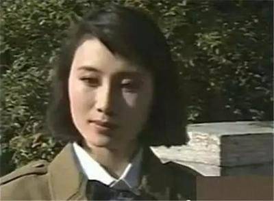 "牧羊女"丁岚移民新加坡,弃演从商资产过亿,如今仍孤身一人