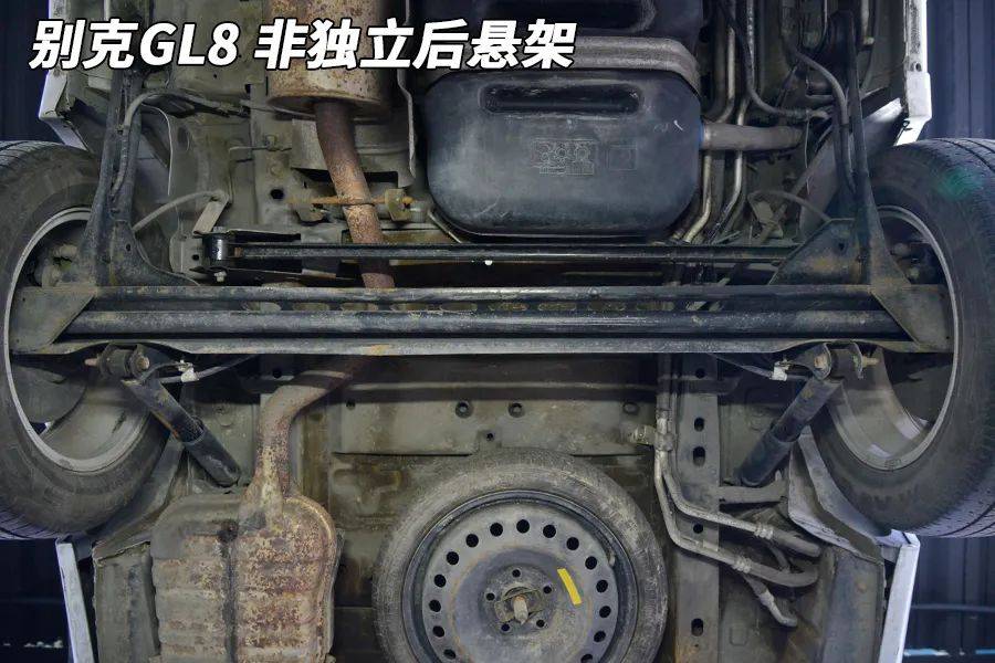 据说要肩比gl8奥德赛看看广汽传祺m8底盘如何