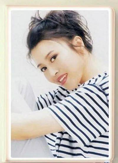61岁丁嘉丽再火一把!20年前同框孙红雷美到不行,依偎一起好般配