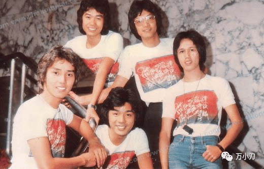 有了第一张ep的成功,"温拿"乘胜追击,发行第二张ep《sha-la-la》