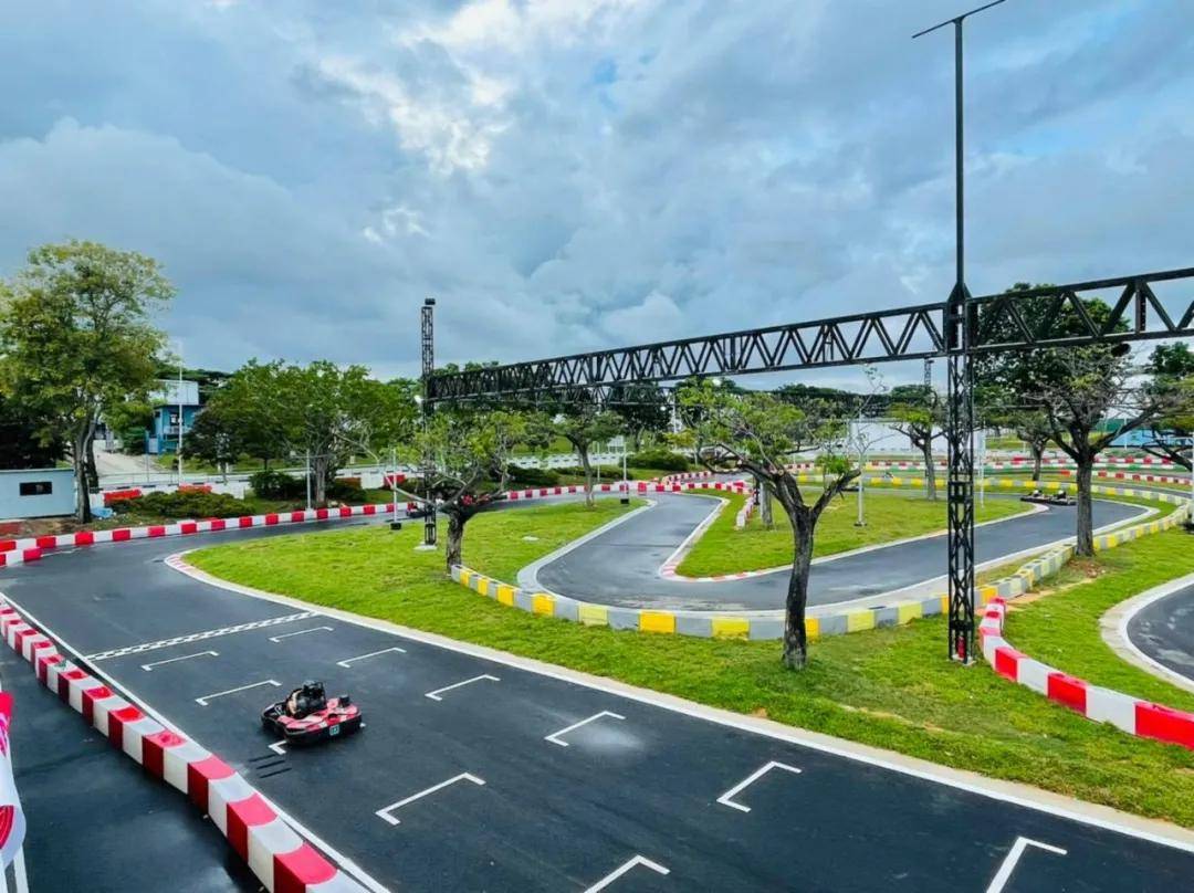 8月开张!新加坡首个户外卡丁车赛道,16个转弯750米赛道,太刺激了