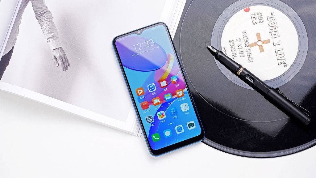 优畅享30e 5g图赏:智慧双5g 22.5w安全快充,你觉得可?