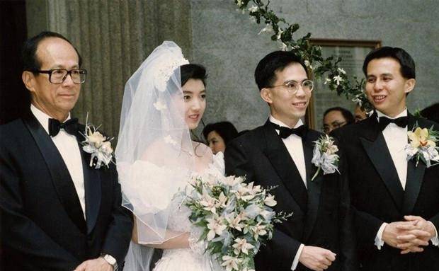 原创李嘉诚儿媳王俪桥连生三女不被豪门认可后为李家改名生下孙子